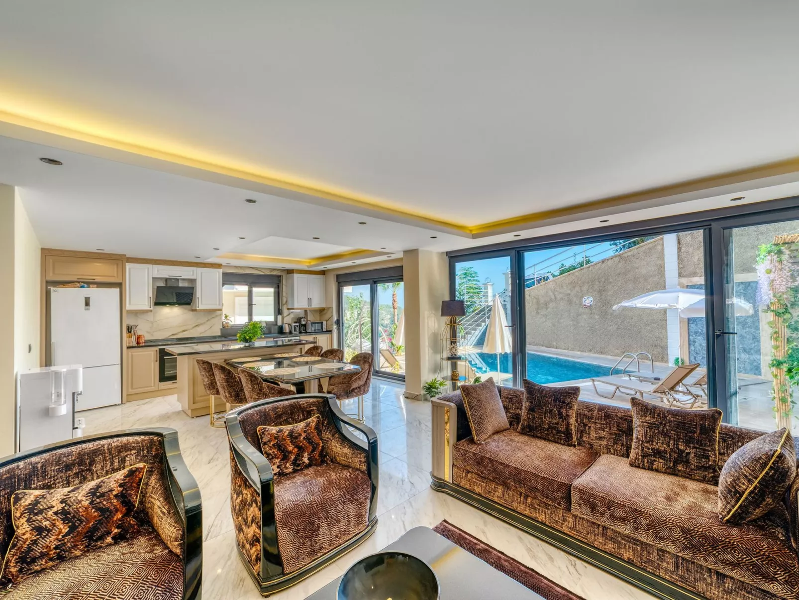 Luxuriöse Villa mit privatem Pool in Alanya-Binnen