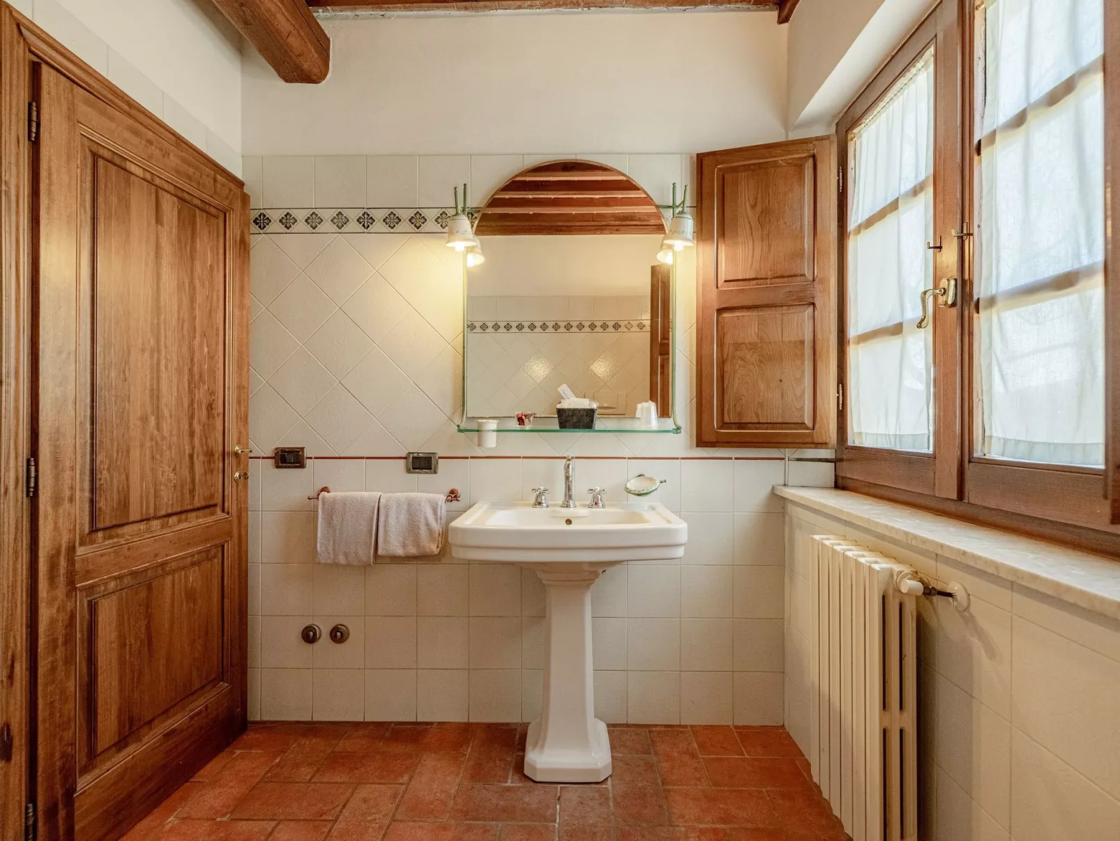 Wohnung "Cascina Sanguineto-Binnen