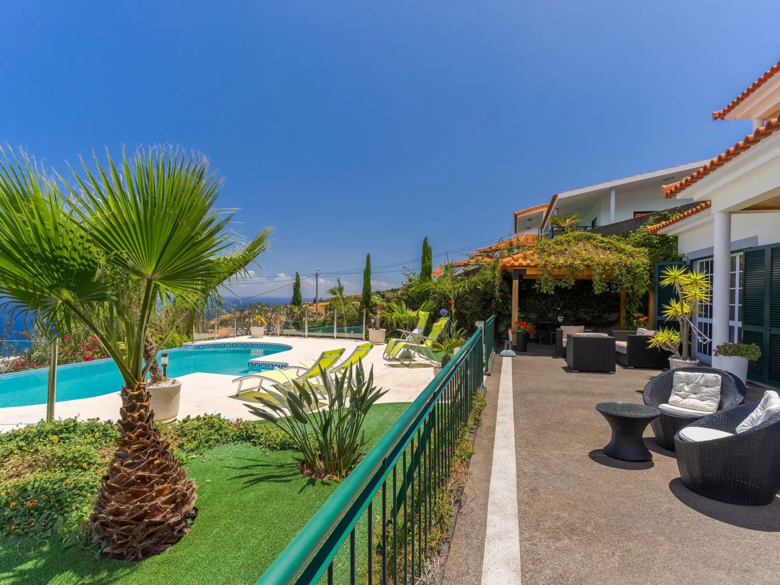 Villa Black Rock-Image-tags.info