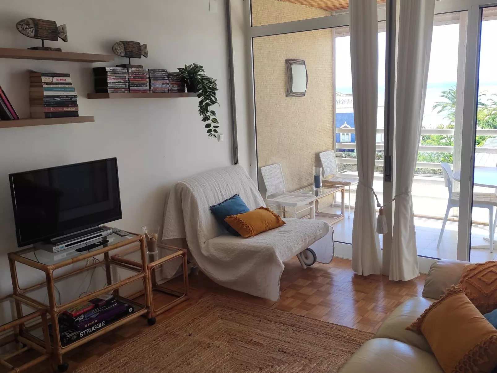 "Peixes" mit Blick auf das Wasser-Image-tags.info