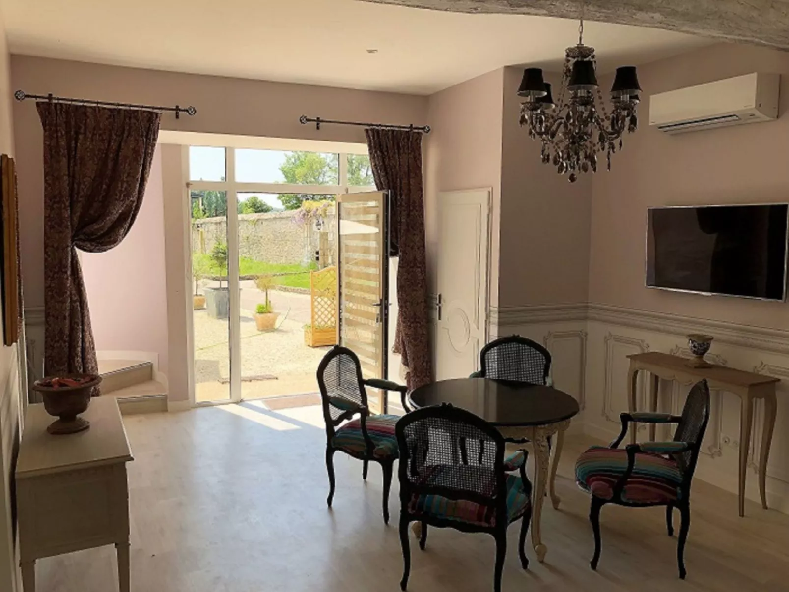 Cottage du Château duplex 90m2 mit Pool Azay le rideau-Binnen