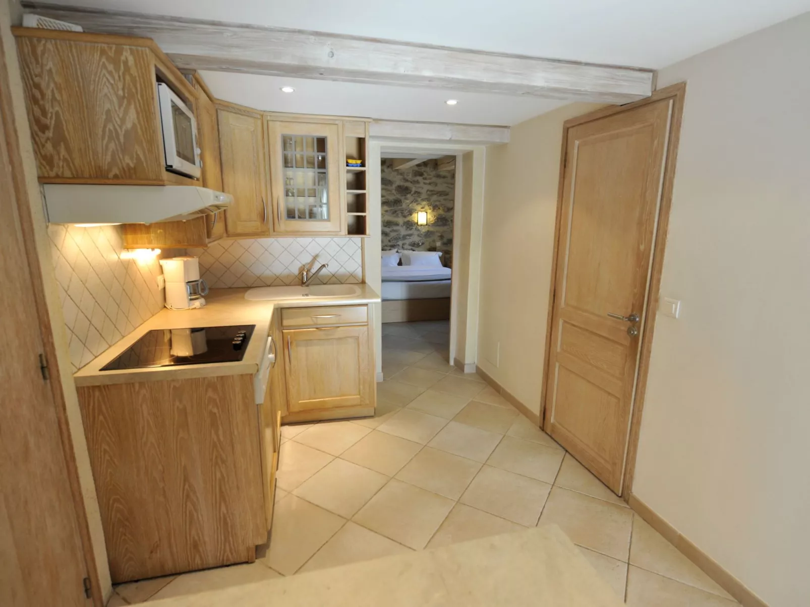 Wohnung "Eze" mit Privatparkplatz