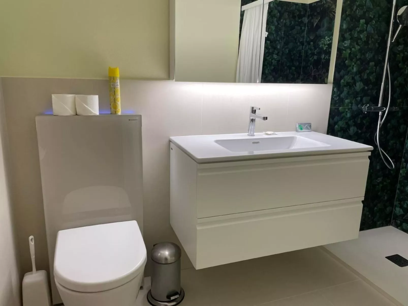 Navengana 4 mit Pool-Binnen