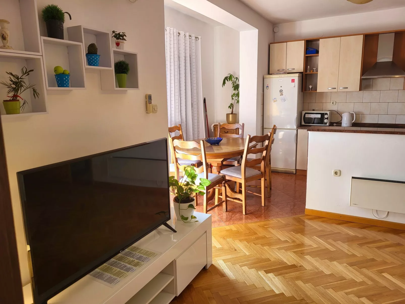 Meerblick-Wohneinheit  8 Personen am Zentrumsrand-Binnen