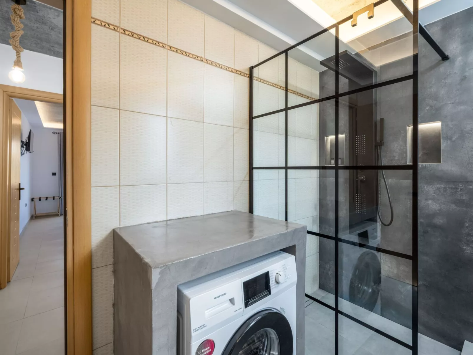 Armonikon Pool Villa 3-Binnen