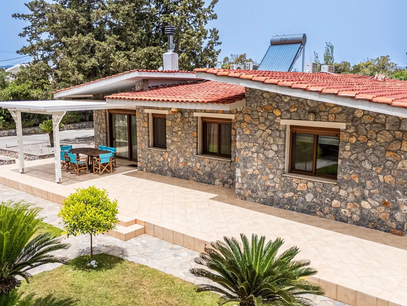 Ferienvilla Madia in Strandnähe-Buiten