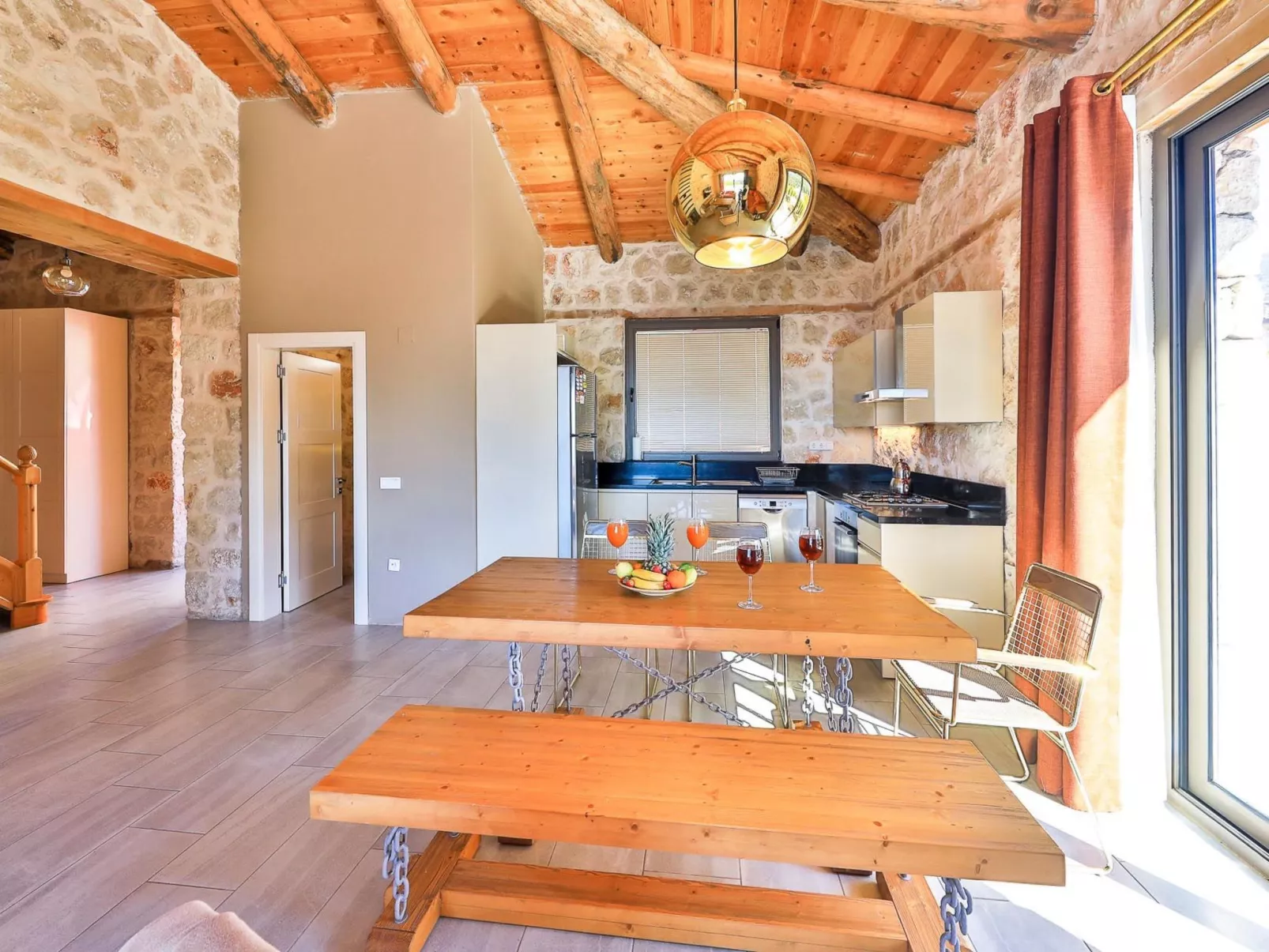 Natursteinhaus mit Pool in Kalkan Islamlar-Binnen