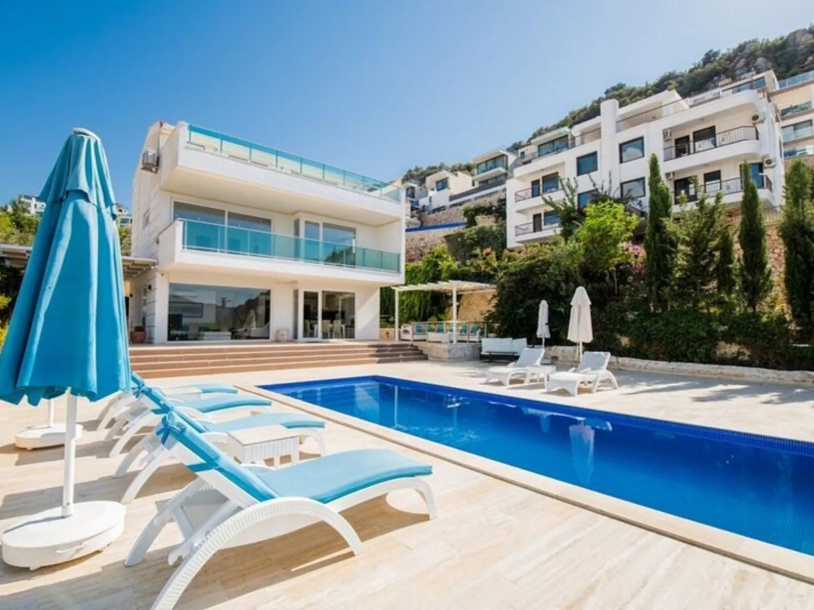 6 Personen nähe Strand