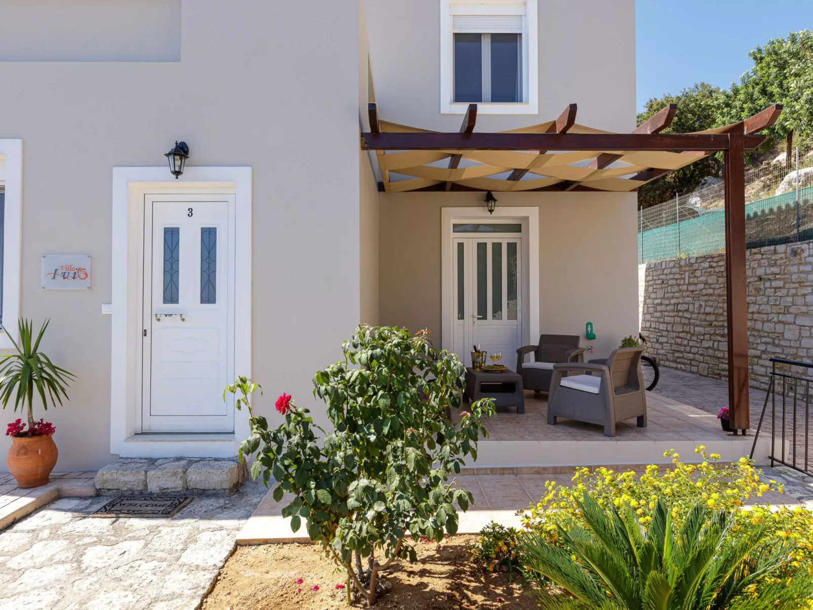 Ruhige Villa mit privatem Pool, BBQ und Kinderbereich-Image-tags.info