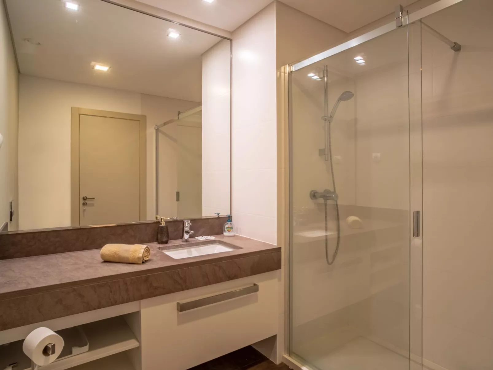 Für 6 Personen ca. 120 m&sup2; in São Martinho, Madeira (Südküste von Madeira)-Binnen