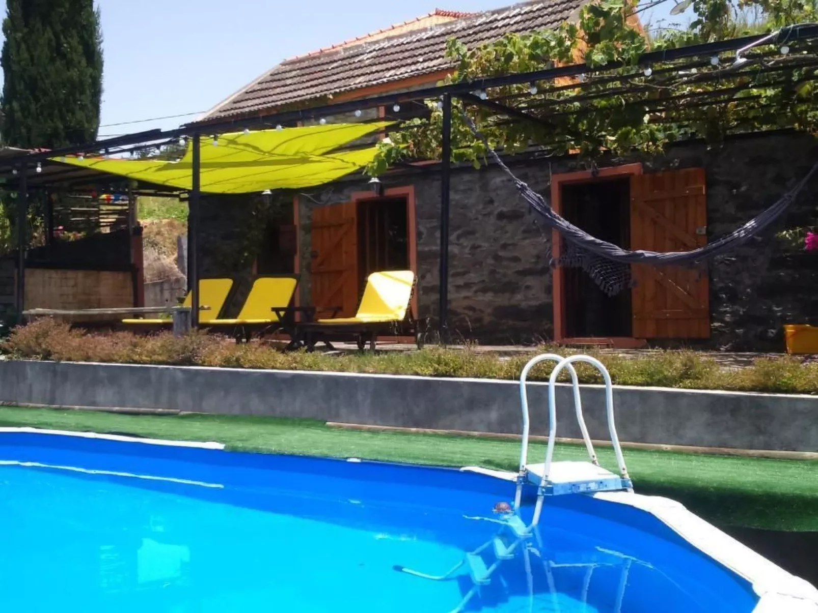 Haus in Arco Da Calheta mit Garten und Meerblick-Buiten
