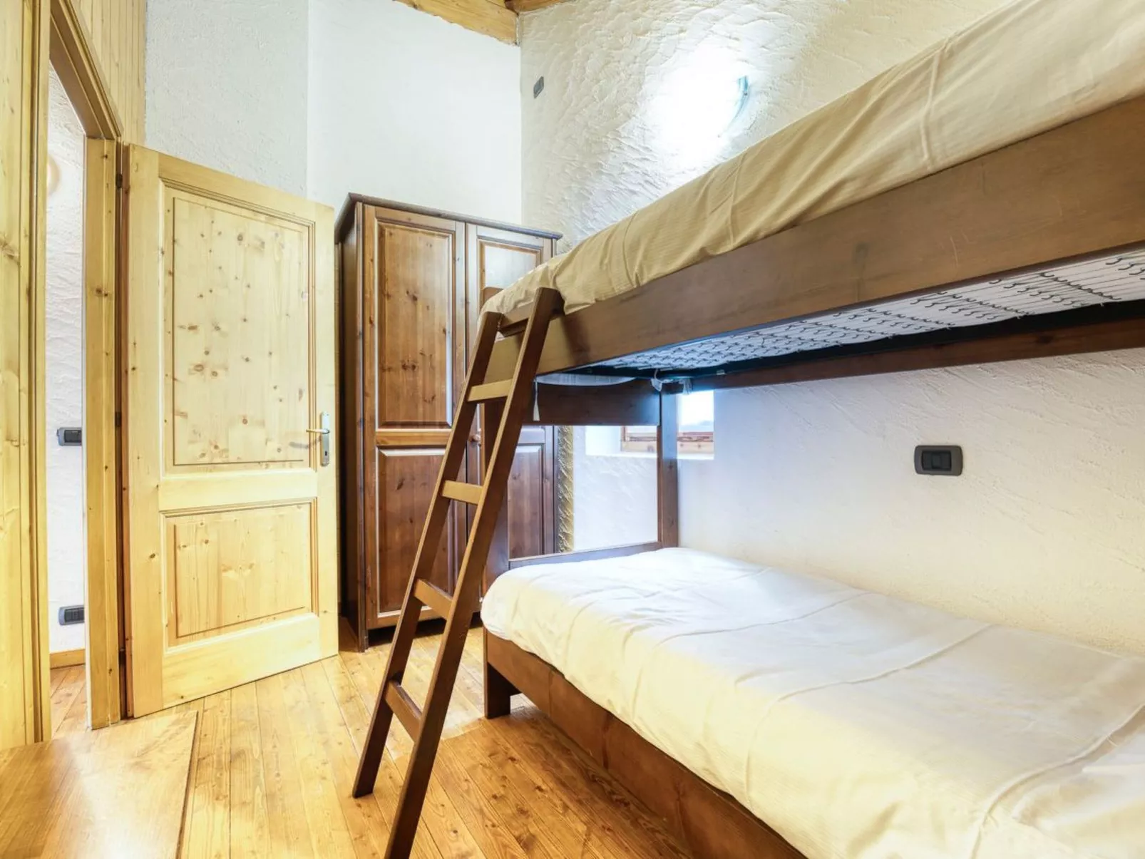 Chalet "Borgo Walser Testa 4"-Image-tags.info