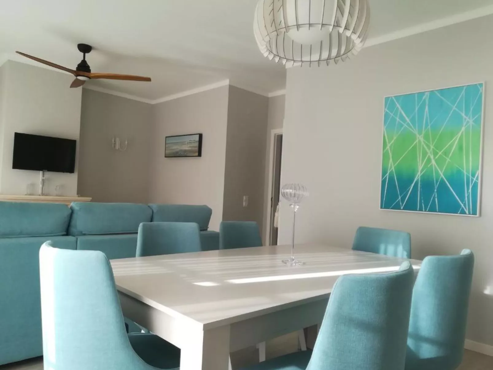 Golf, Pinienwald mit Pool-Image-tags.info