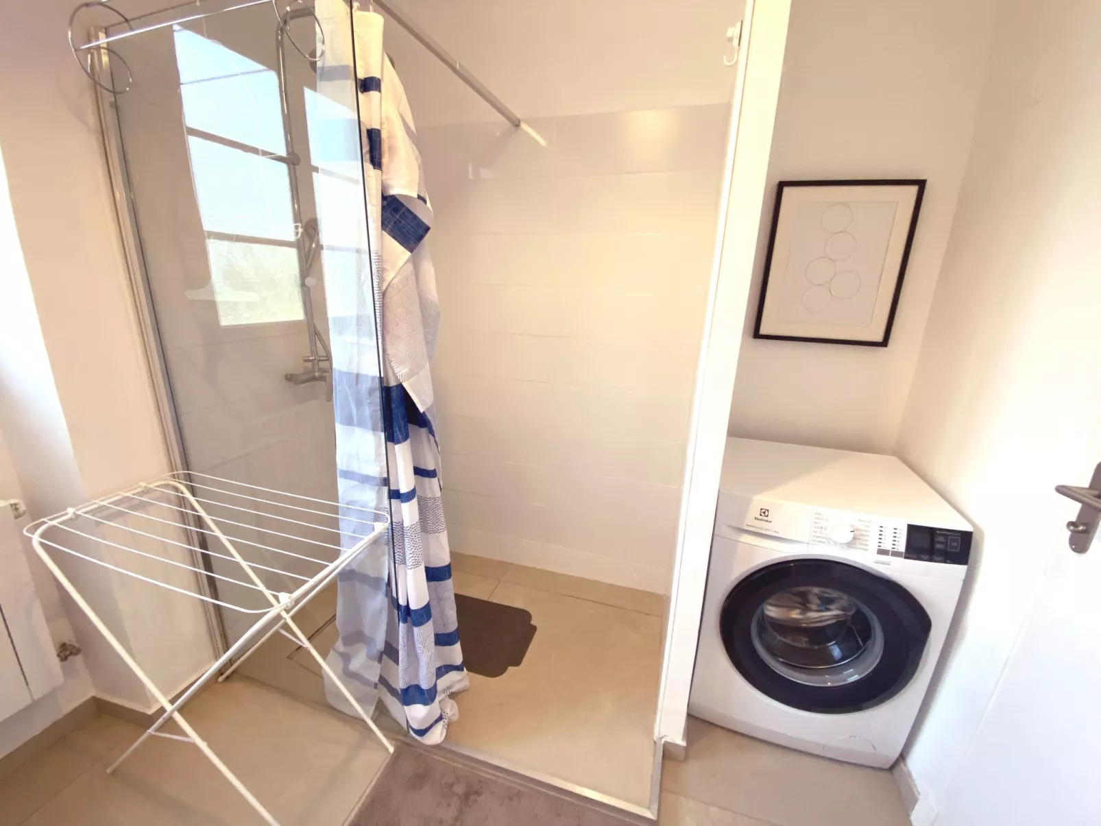 Geräumige und elegante Villa mit großem Garten, Swimmingpool und 3 Schlafzimmer-Binnen