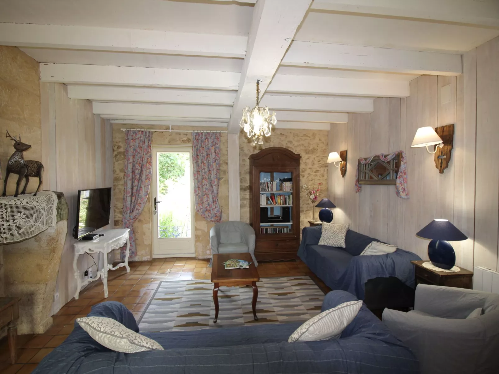 Komfort, Ruhe, privater Pool, EV-Ladestation-Binnen