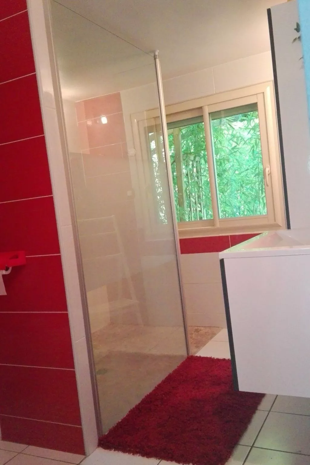 In Méditerranée mit Grill, Garten und Terrasse-Binnen