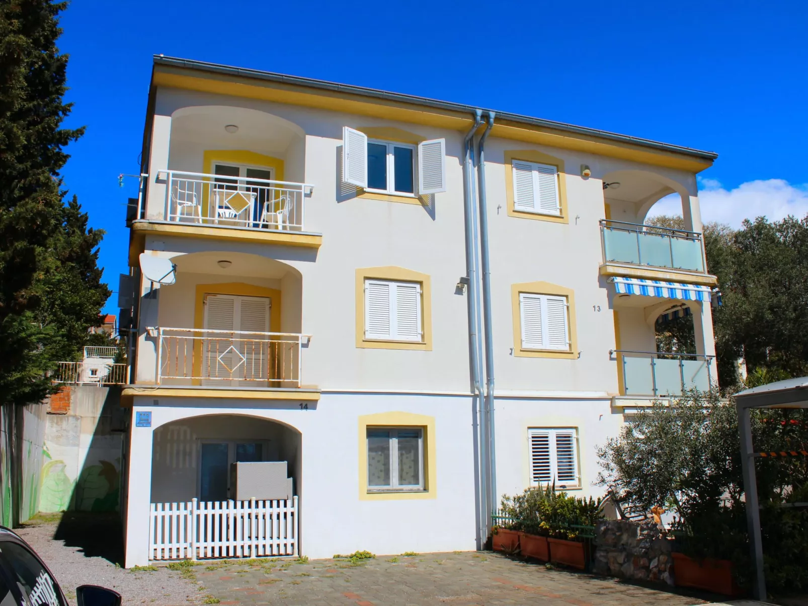 "Milan" direkt am Strand-Buiten