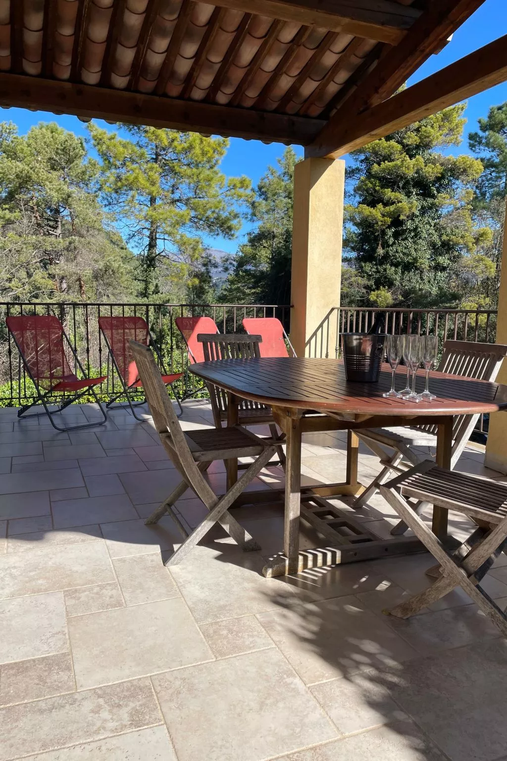 Apartment mit Pool Infinity-Buiten