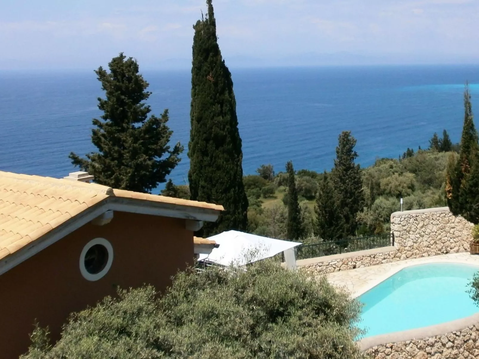 Villa Spiaggia Dorata mit privatem Pool - Buiten