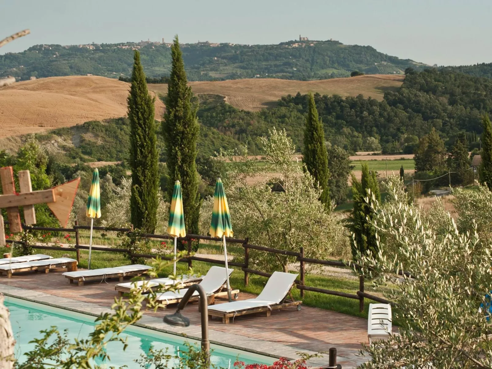 Efeu"-Wohnung mit Gemeinschaftspool-Binnen