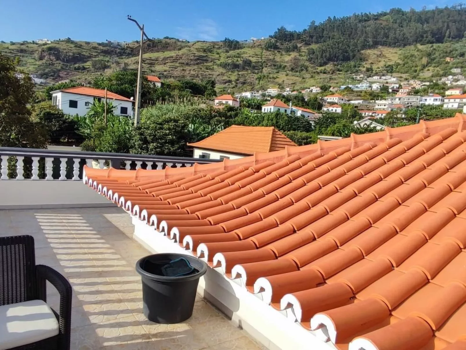 Dachterrasse sonnig und perfekte Aussicht apt-Image-tags.info