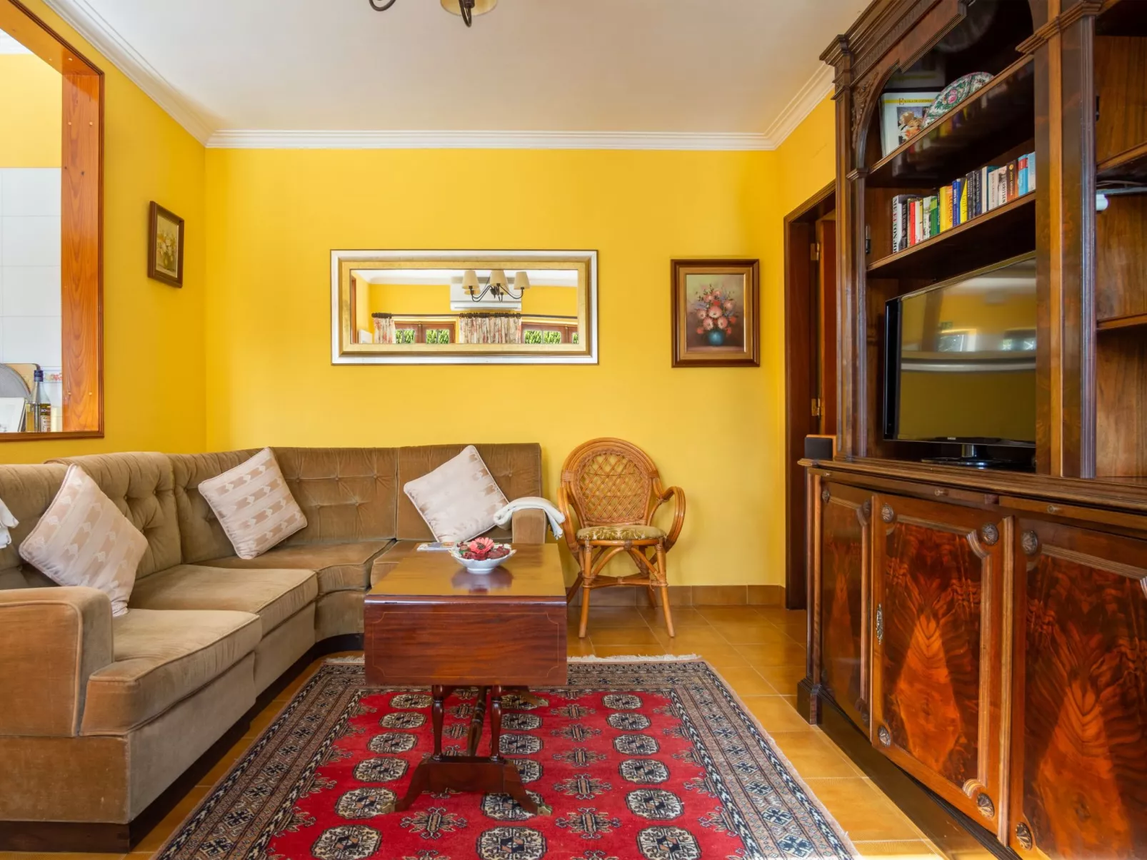 Schönes Ferienhaus in Colares mit Privatem Pool-Binnen