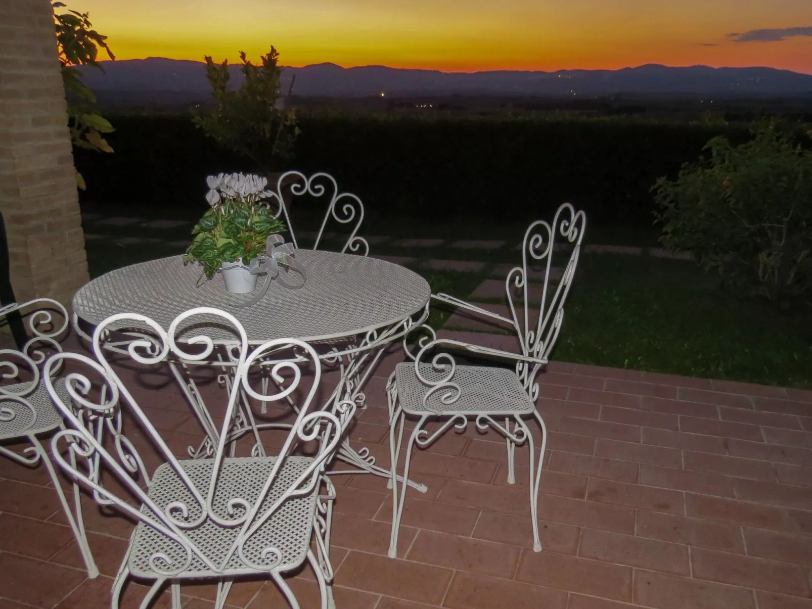 Pieve pomaia' Studio mit Gemeinschaftspool