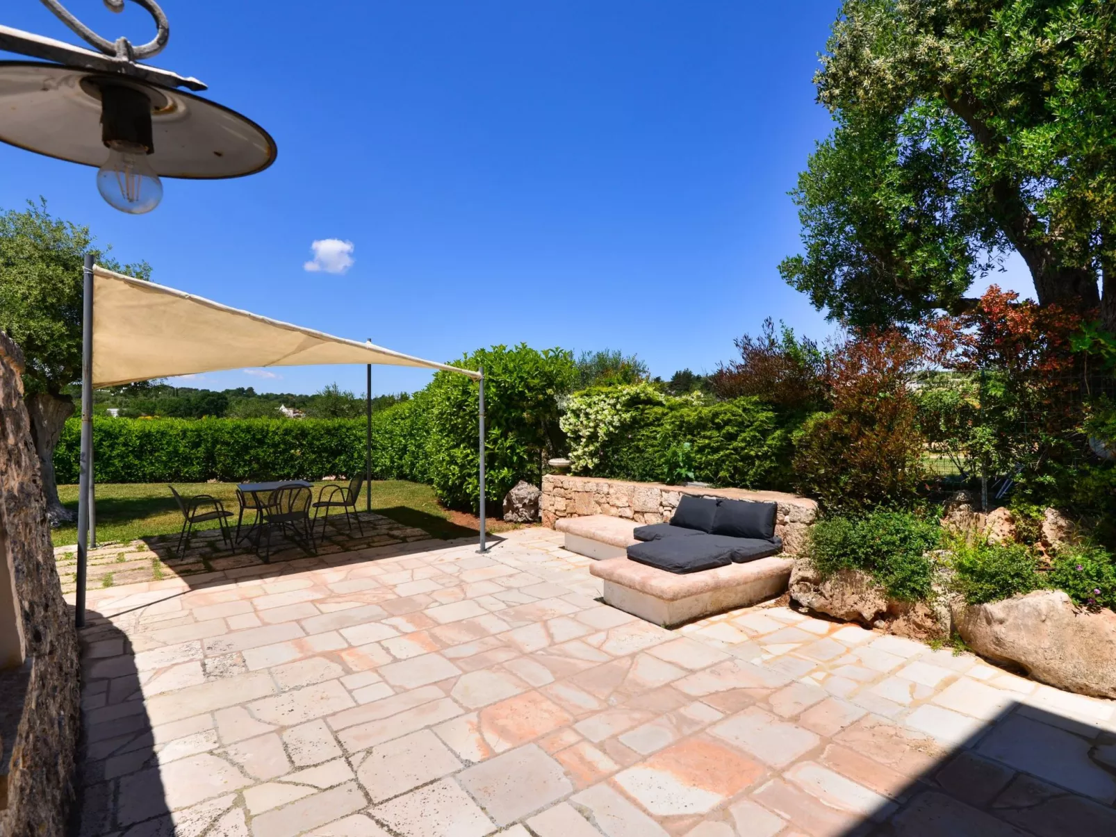 Trullo auf dem Lande in Ostuni mit privatem Pool-Buiten