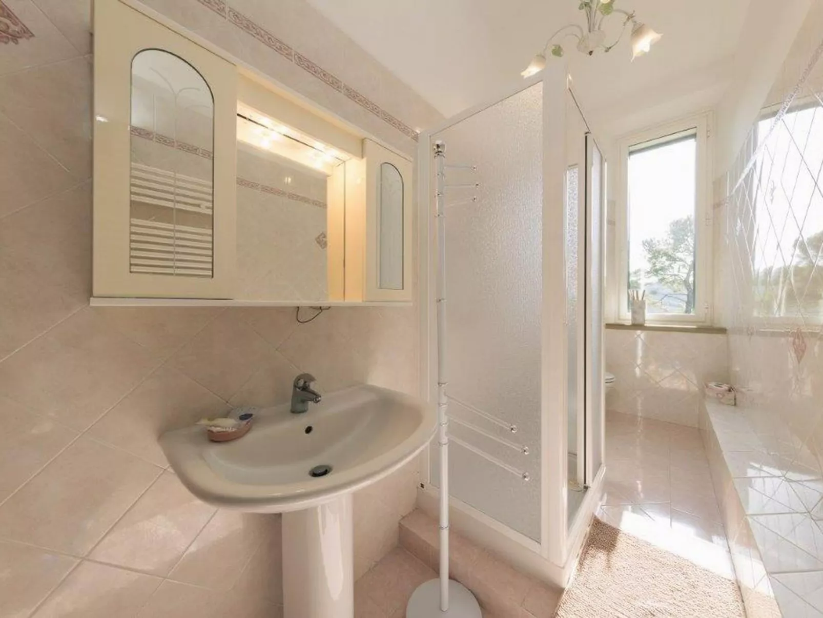 Ferienvilla 'Irene' mit privatem Pool-Image-tags.info