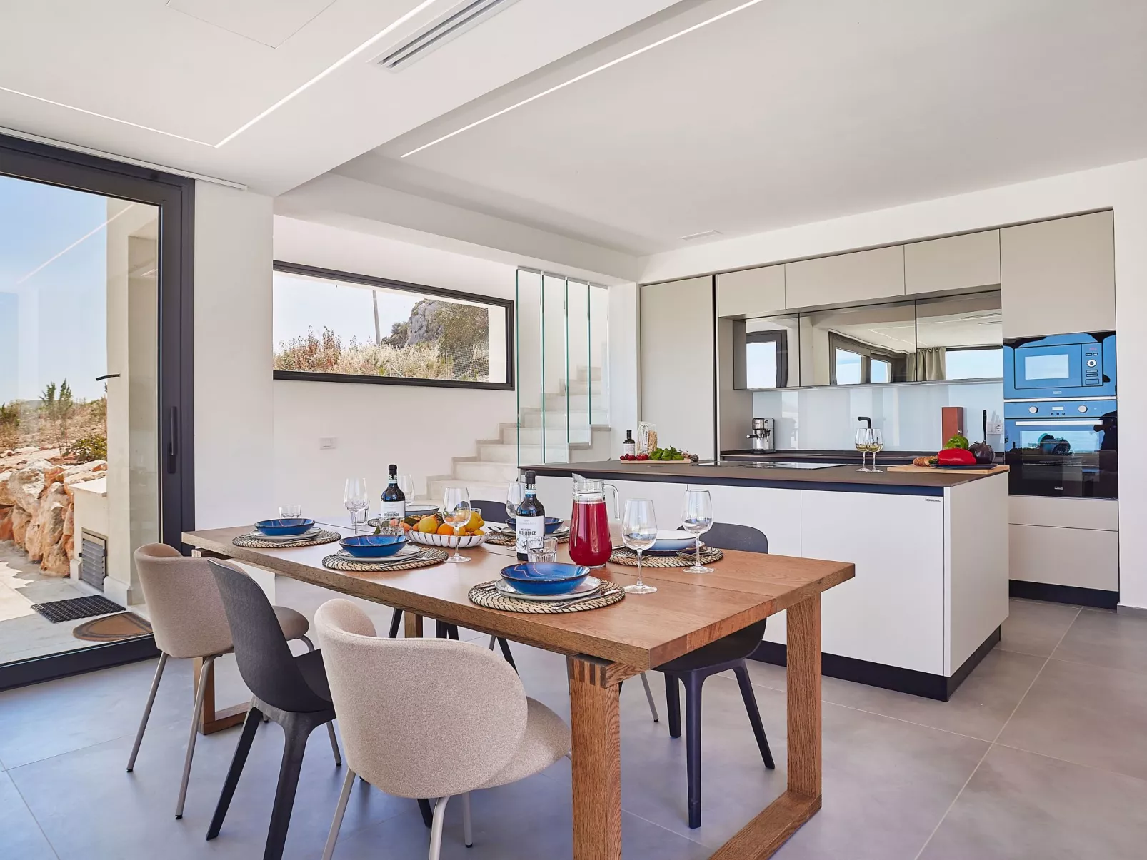 'Villa Muntaja' mit privatem Pool-Binnen