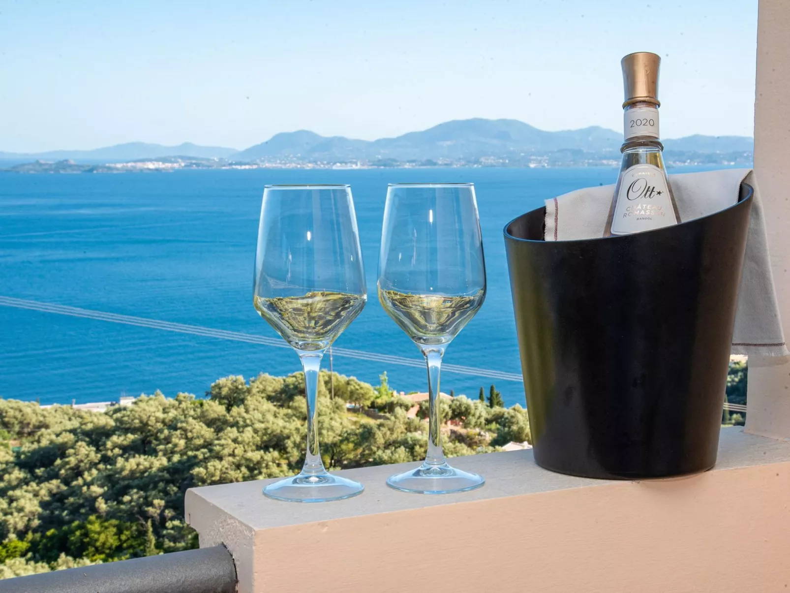 Villa Sotiris mit Pool und herrlichem Meerblick-Image-tags.info