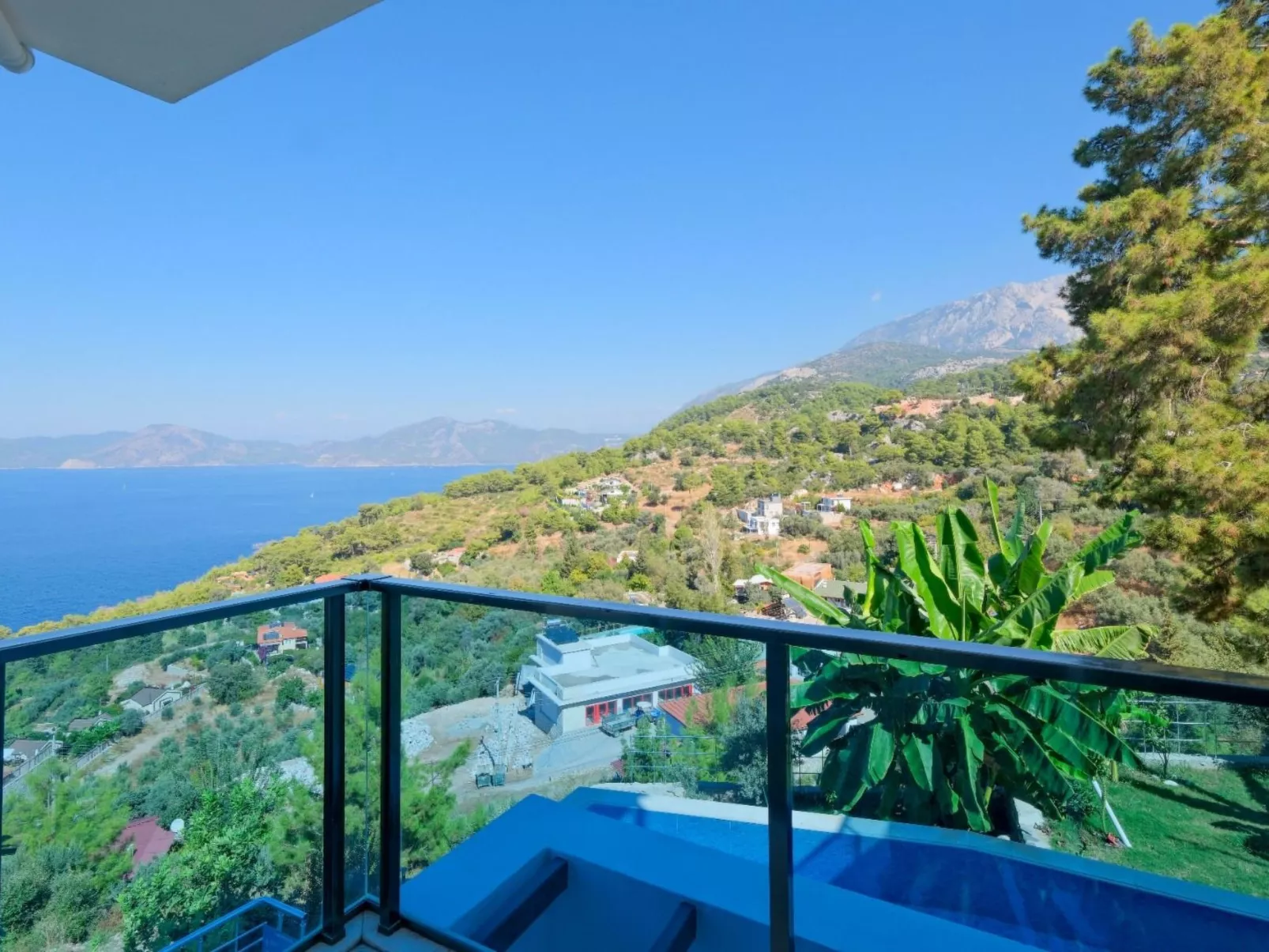 Villa mit unfassbarem Meerblick-Image-tags.info