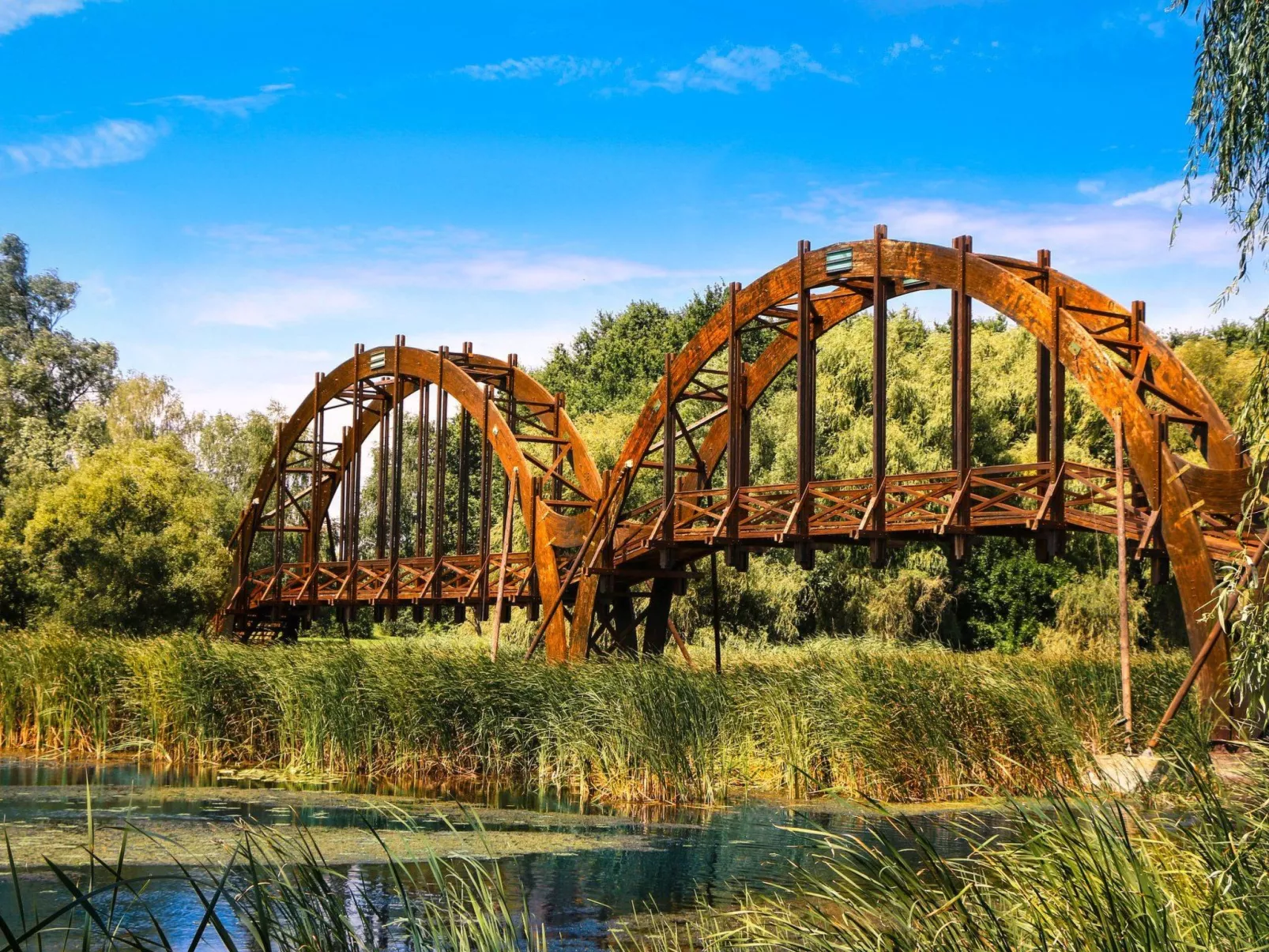 Bequem eingerichtete Wohnung mit großem Garten-Buiten