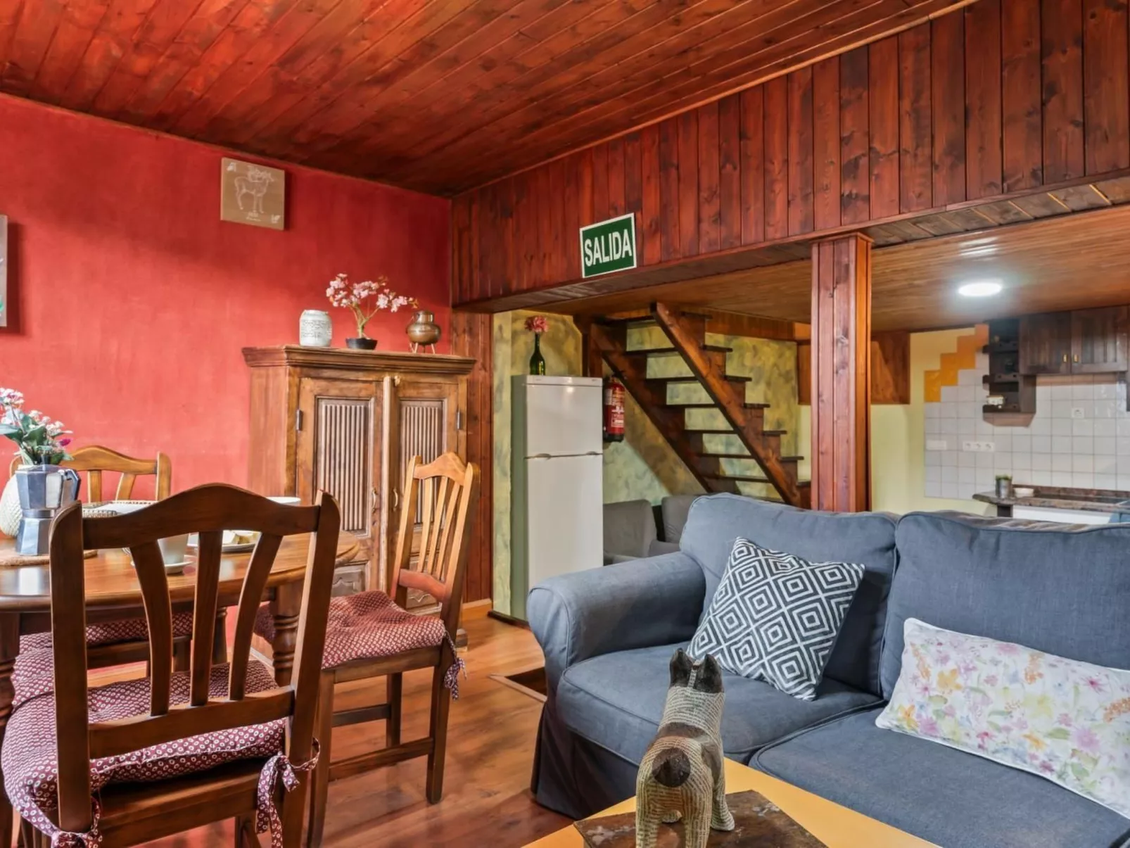 Montegrande, Berghaus in idyllischer Lage-Image-tags.info