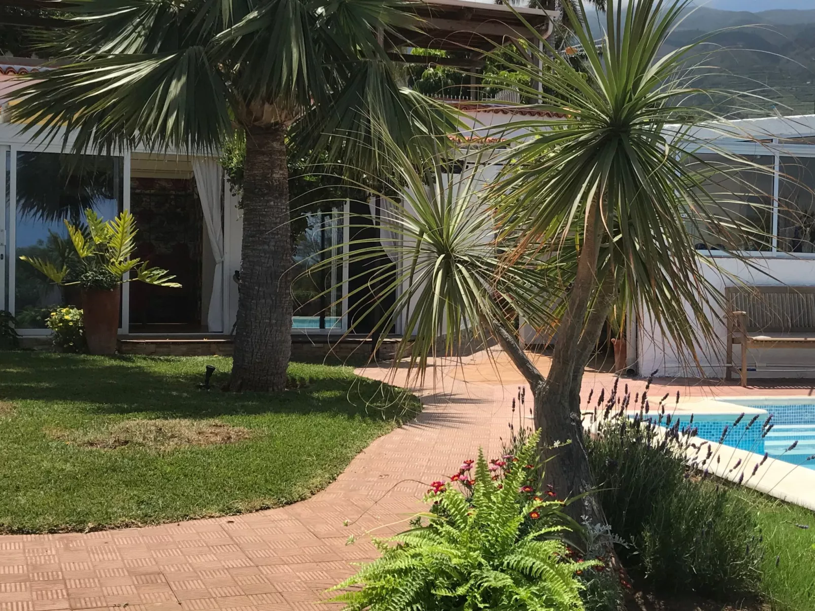 Haus "Maria" mit eigenem Schwimmbad-Buiten