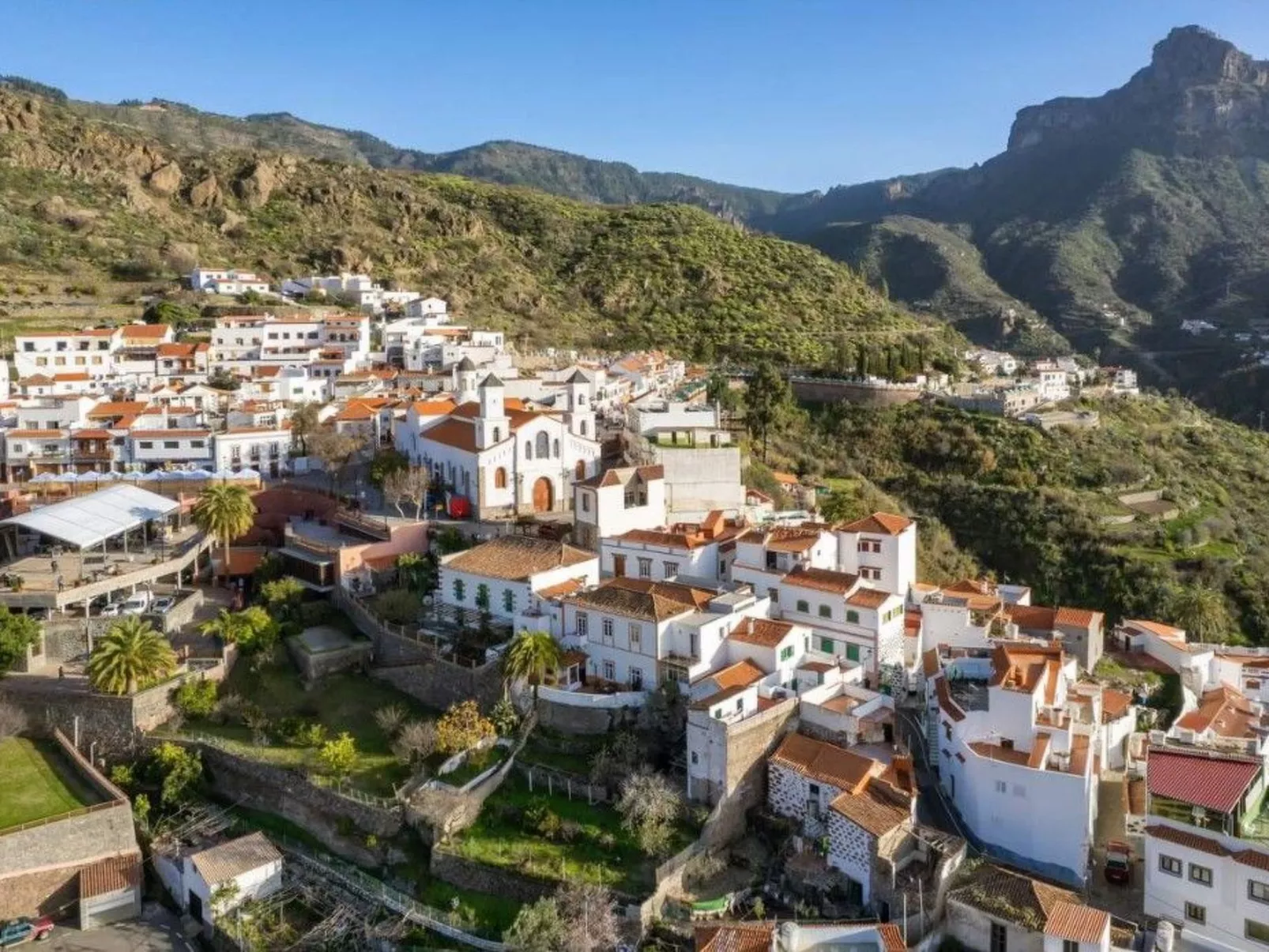 250 Jahre altes Steinhaus mit zwei Terrassen inmitten einer wunderbaren Naturla-Image-tags.info