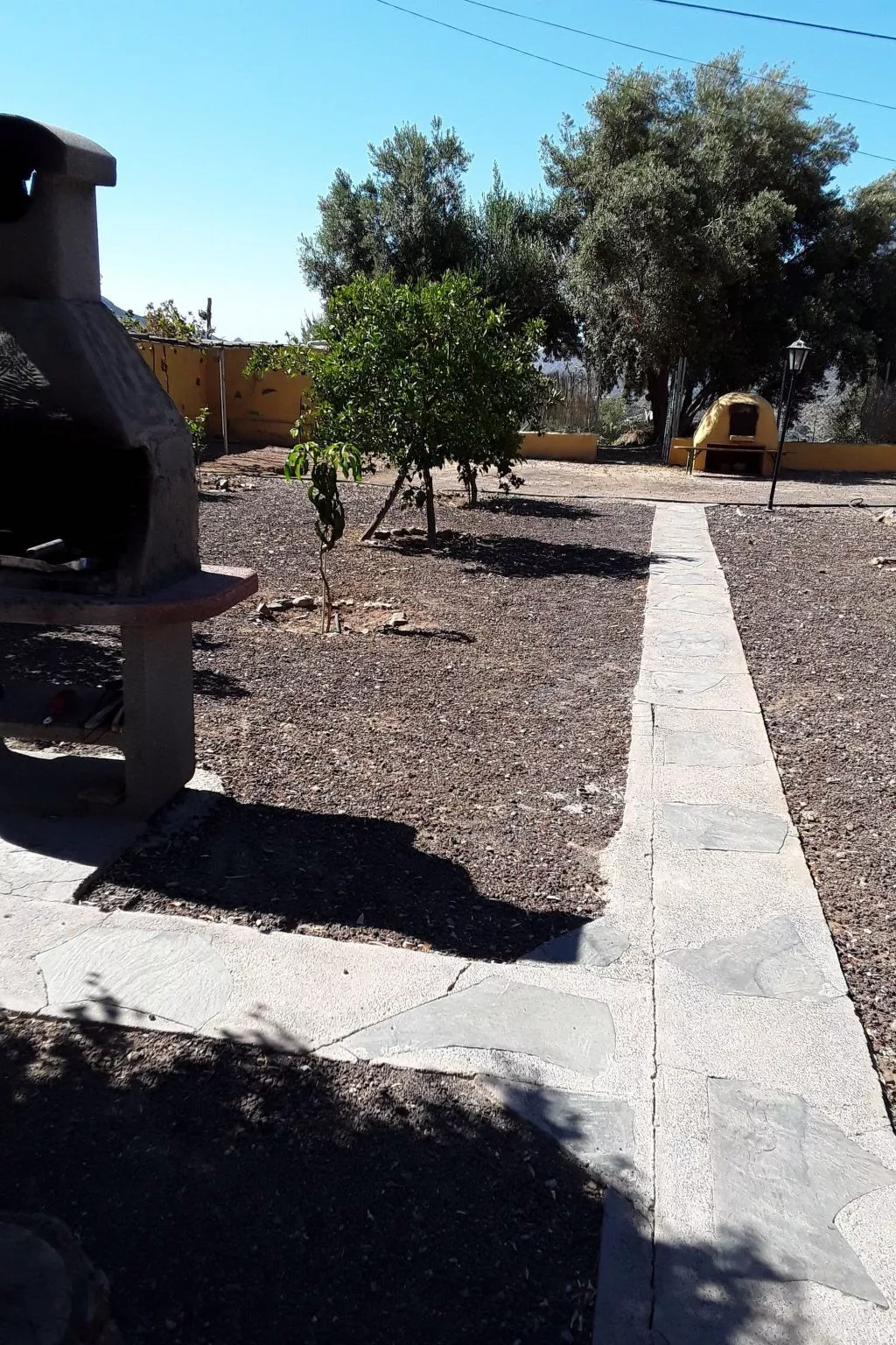 "La Almendra" mit Terrasse-Buiten