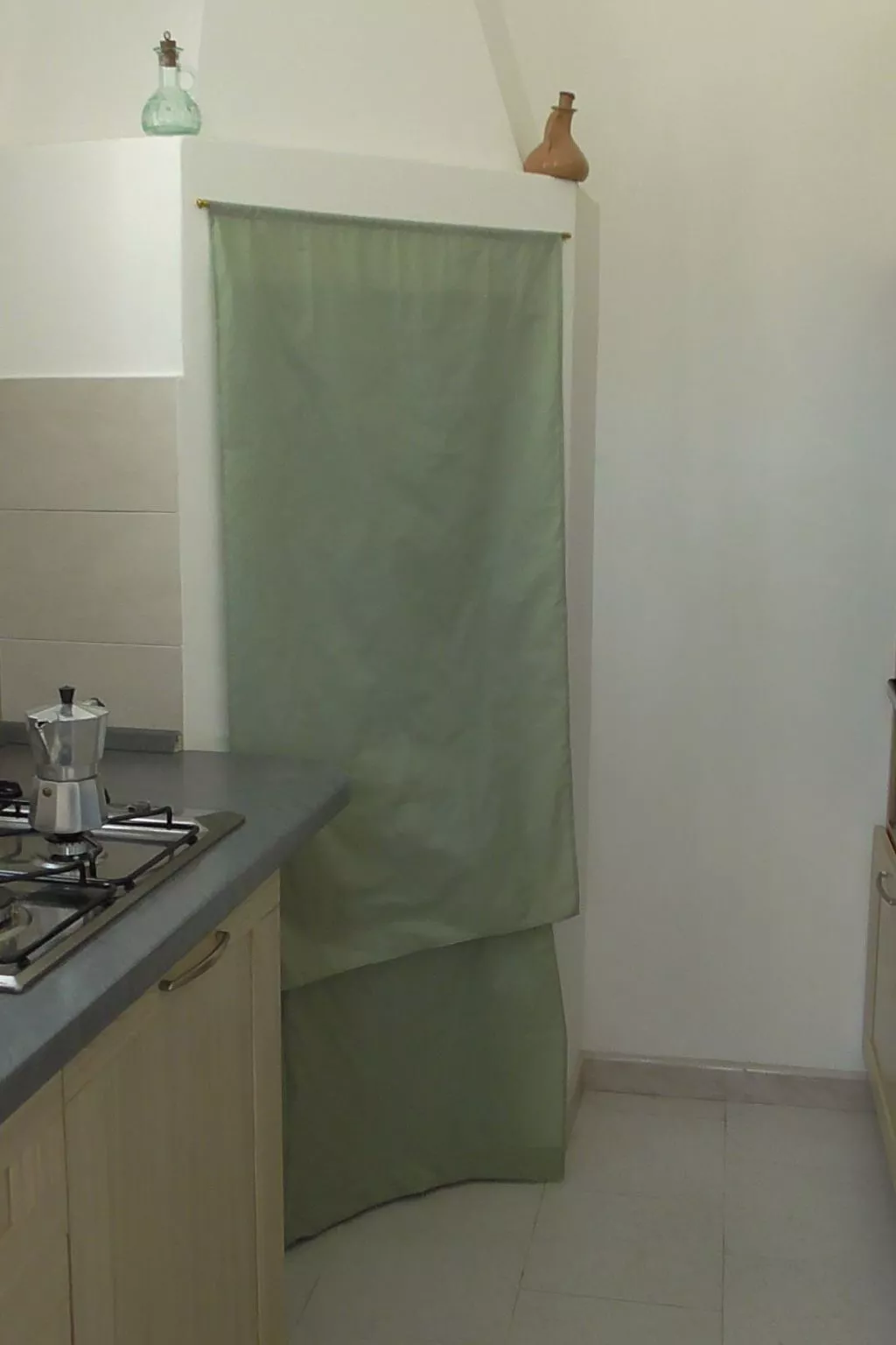 Kleine Villa mit geschlossenem Garten in Parabita-Image-tags.info