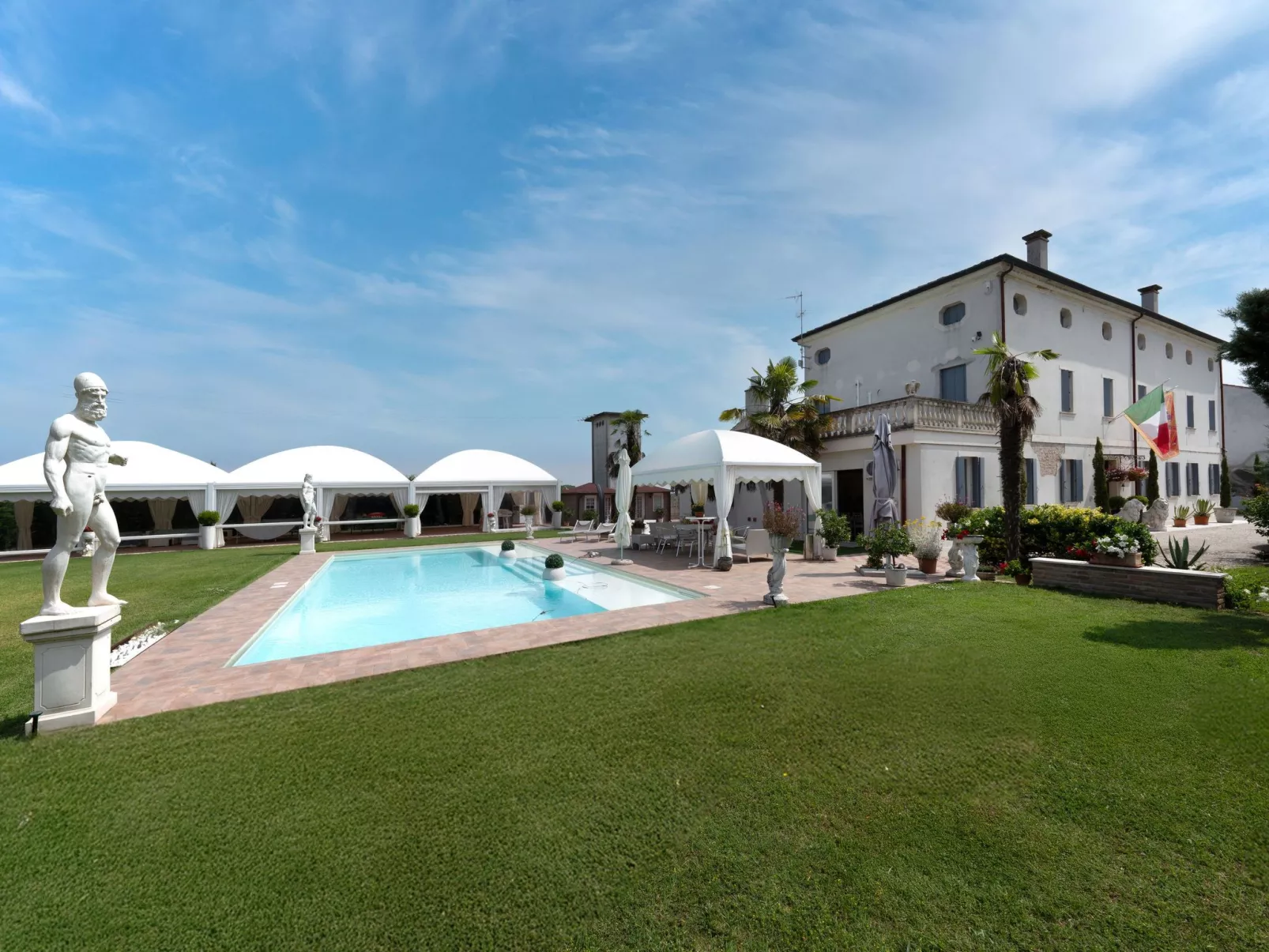 Tenuta "Villa Dalla Benetta" Pool - Wassermassage-Buiten