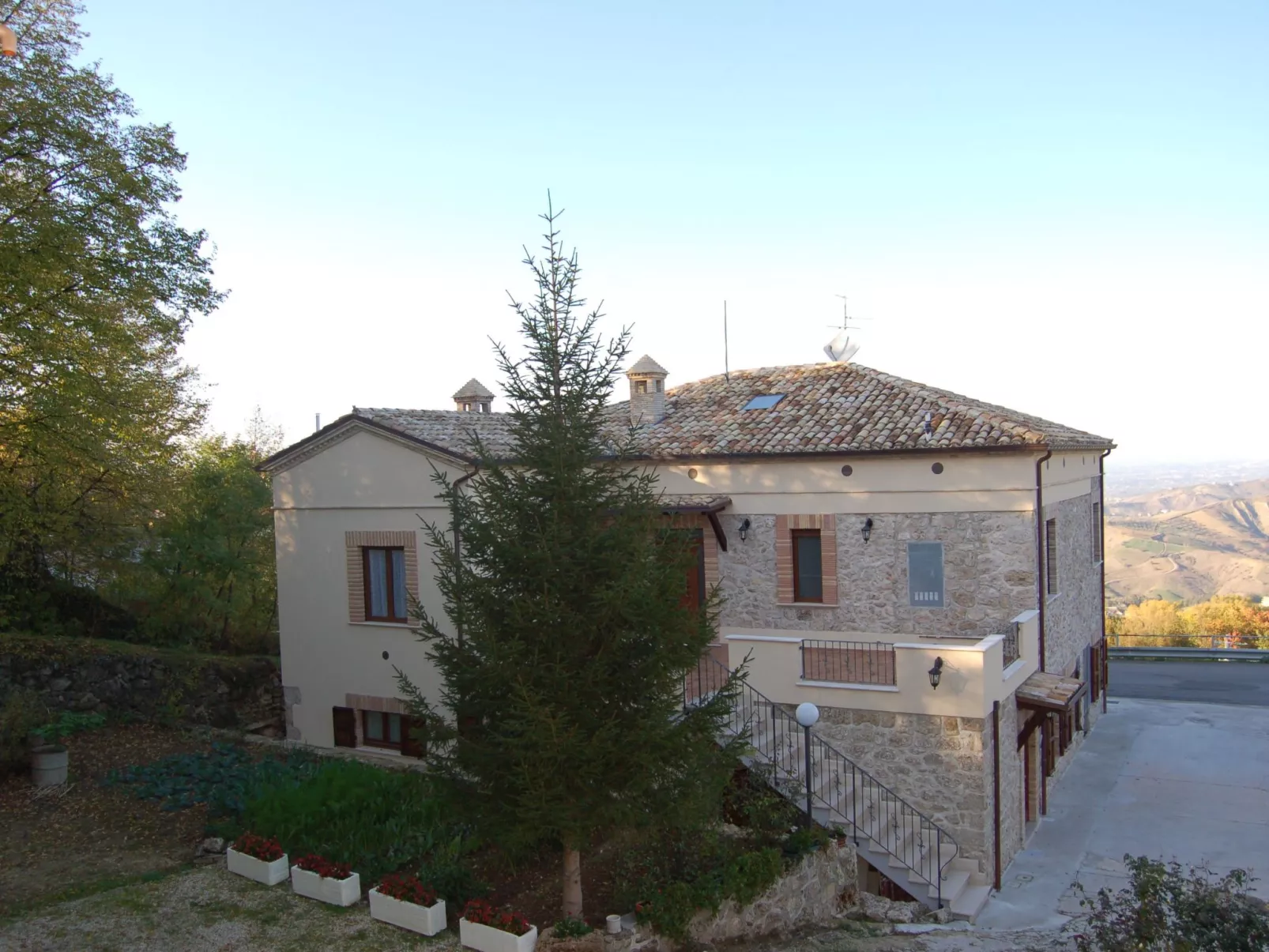 Wohnung in San Rocco mit Privatparkplatz-Buiten