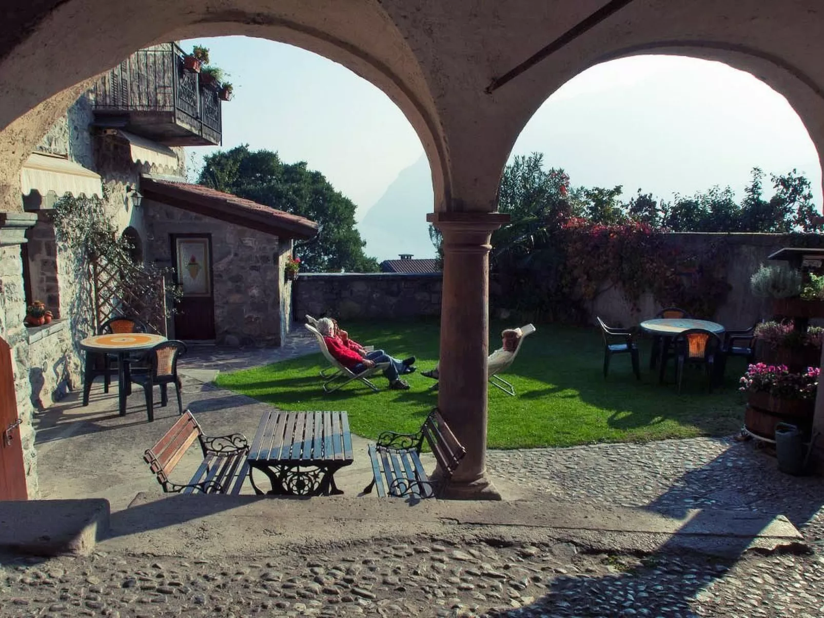 Dreistöckiges Apartment in einem historischen Gebäude-Buiten