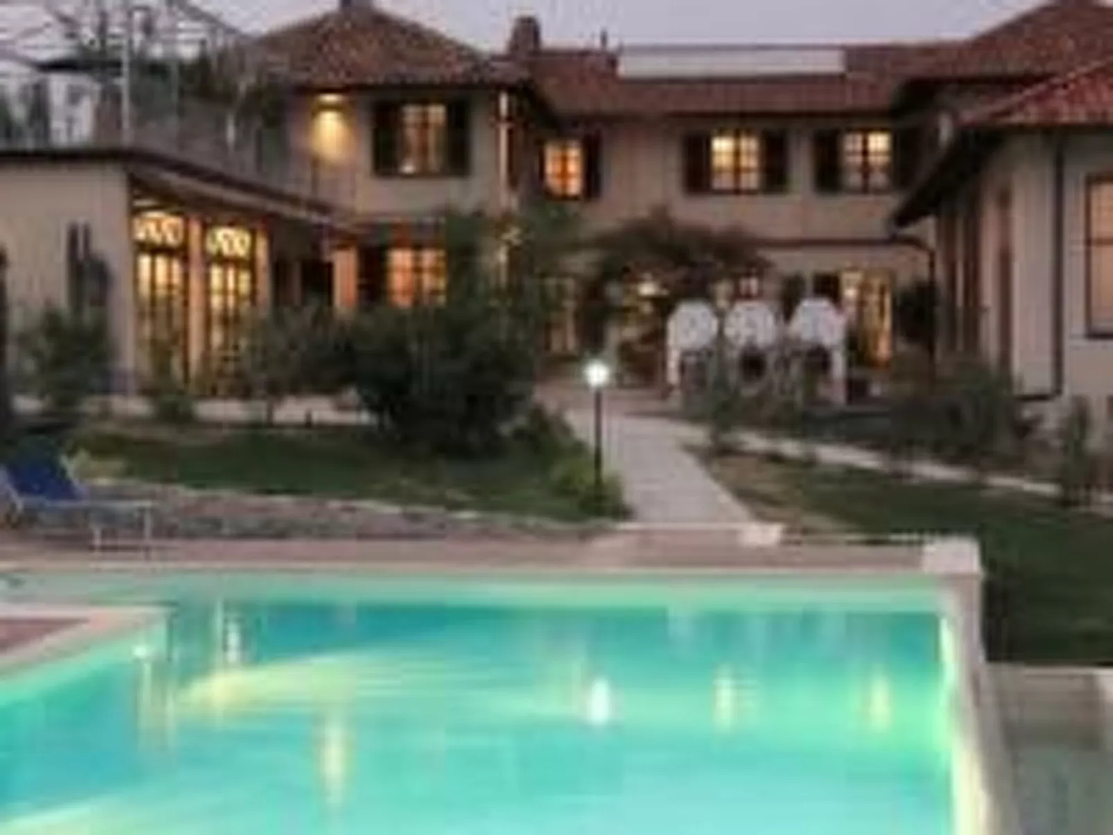 'Dolcetto' mit Schwimmbad