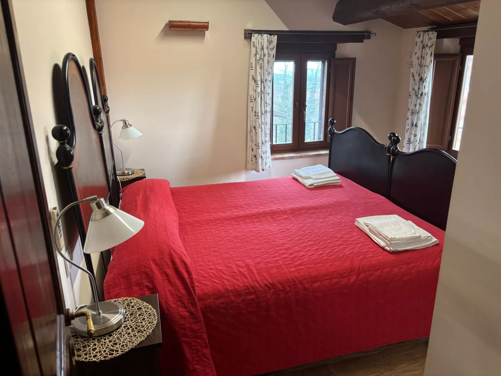 Rote Wohnung Bauernhaus-Binnen