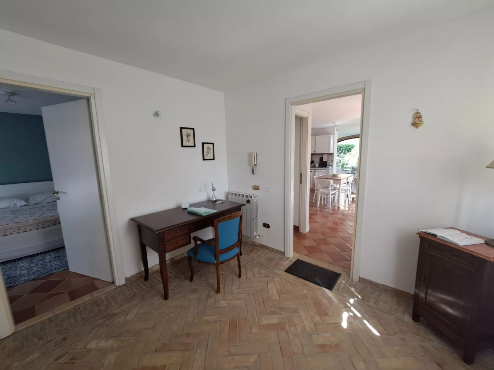 "Daphne Experience".-Image-tags.info