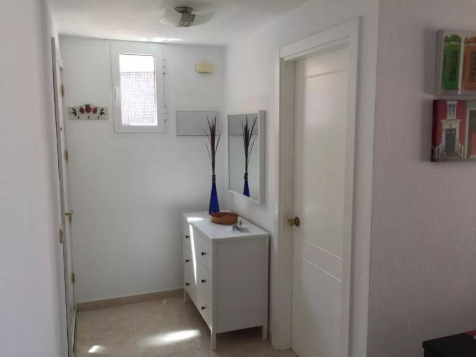 Schöne Wohnung mit Sonnenterrasse und Meerblick-Binnen