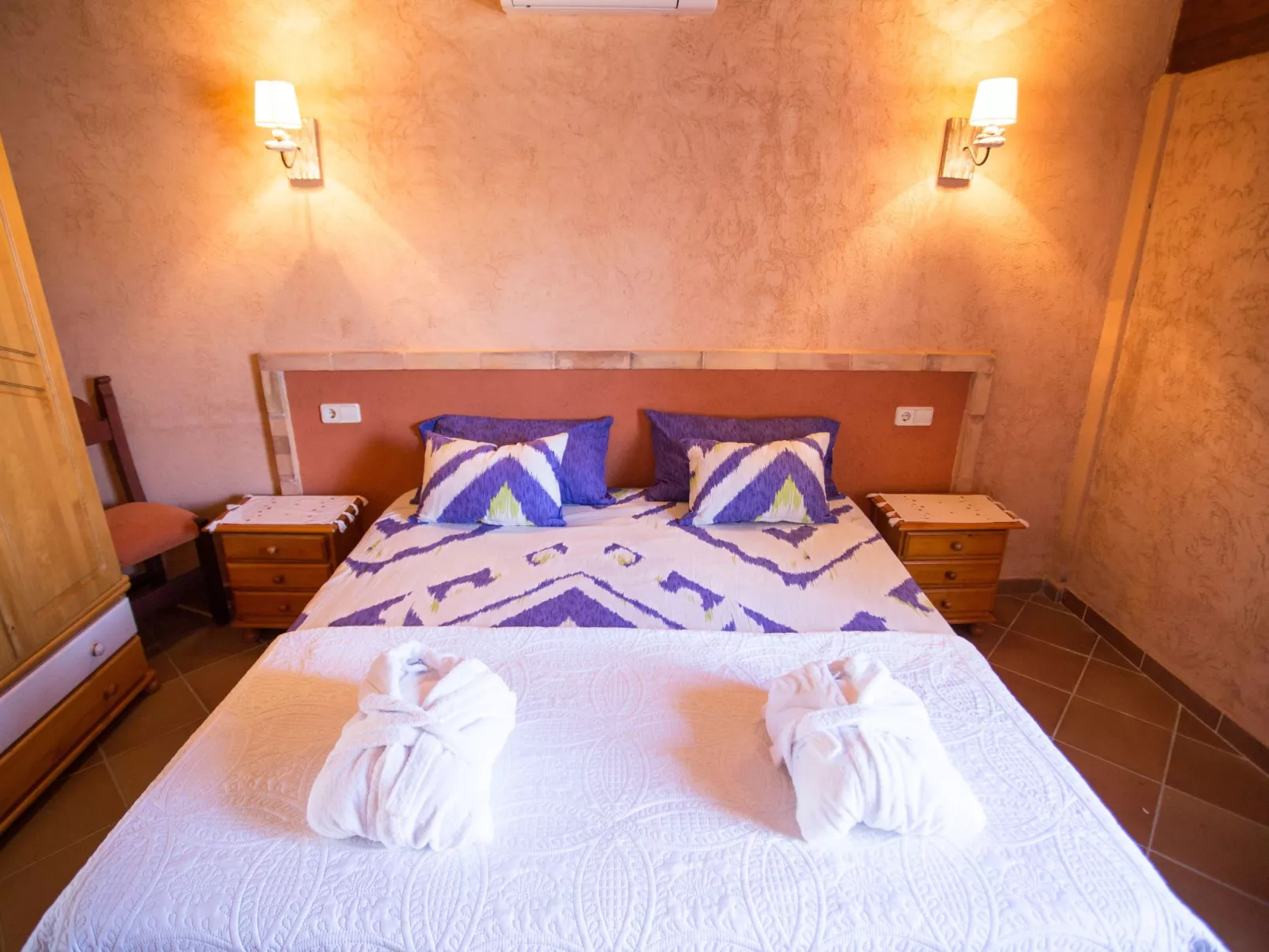 Finca mit Tennisplatz und Schwimmbad-Binnen