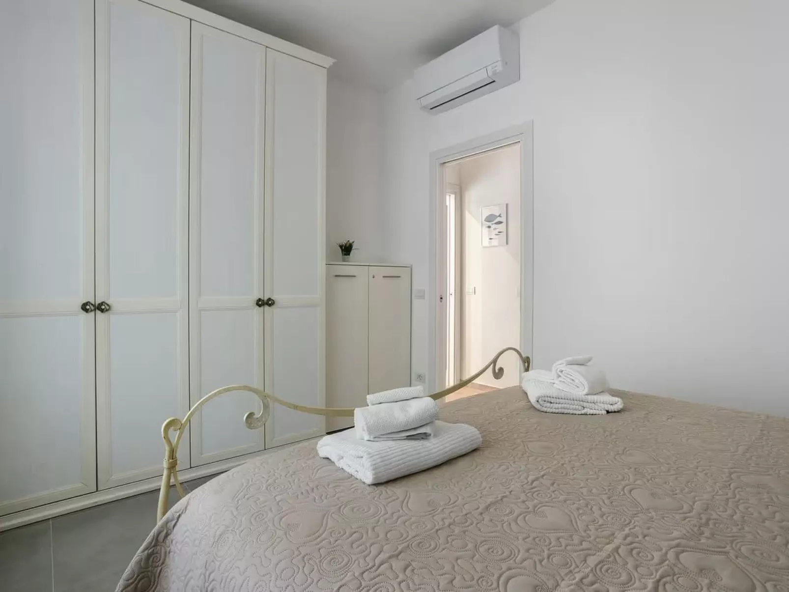 'Carducci 213-Image-tags.info