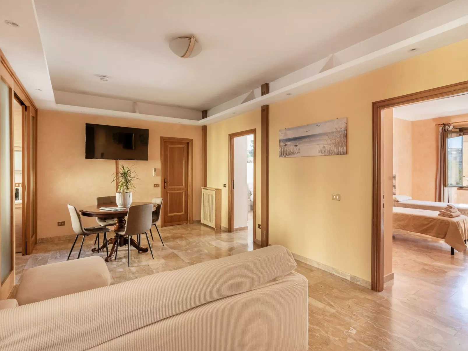 Wohnung27. AC Wi-Fi Metro, Geräumig, S. Giovanni-Binnen