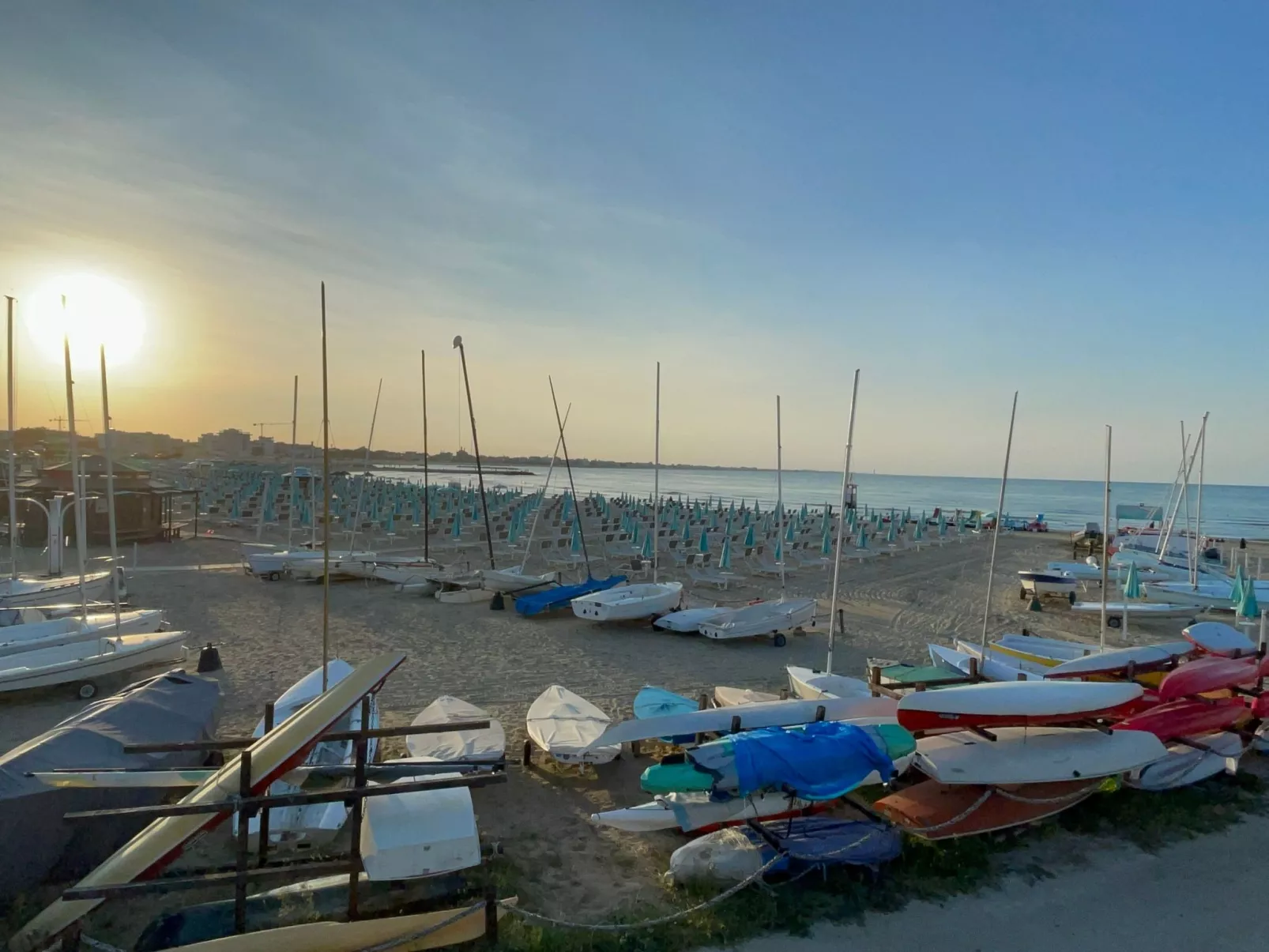 Flacher Strand und Zentrum, Privatparkplatz-Buiten