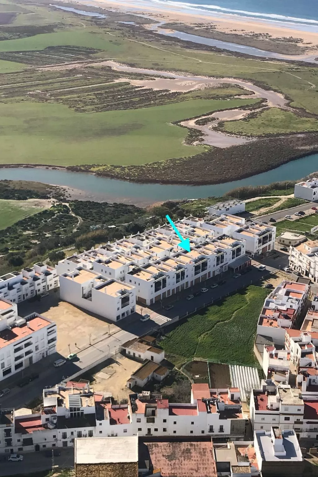 Helle und geräumige Wohnung in Conil-Buiten